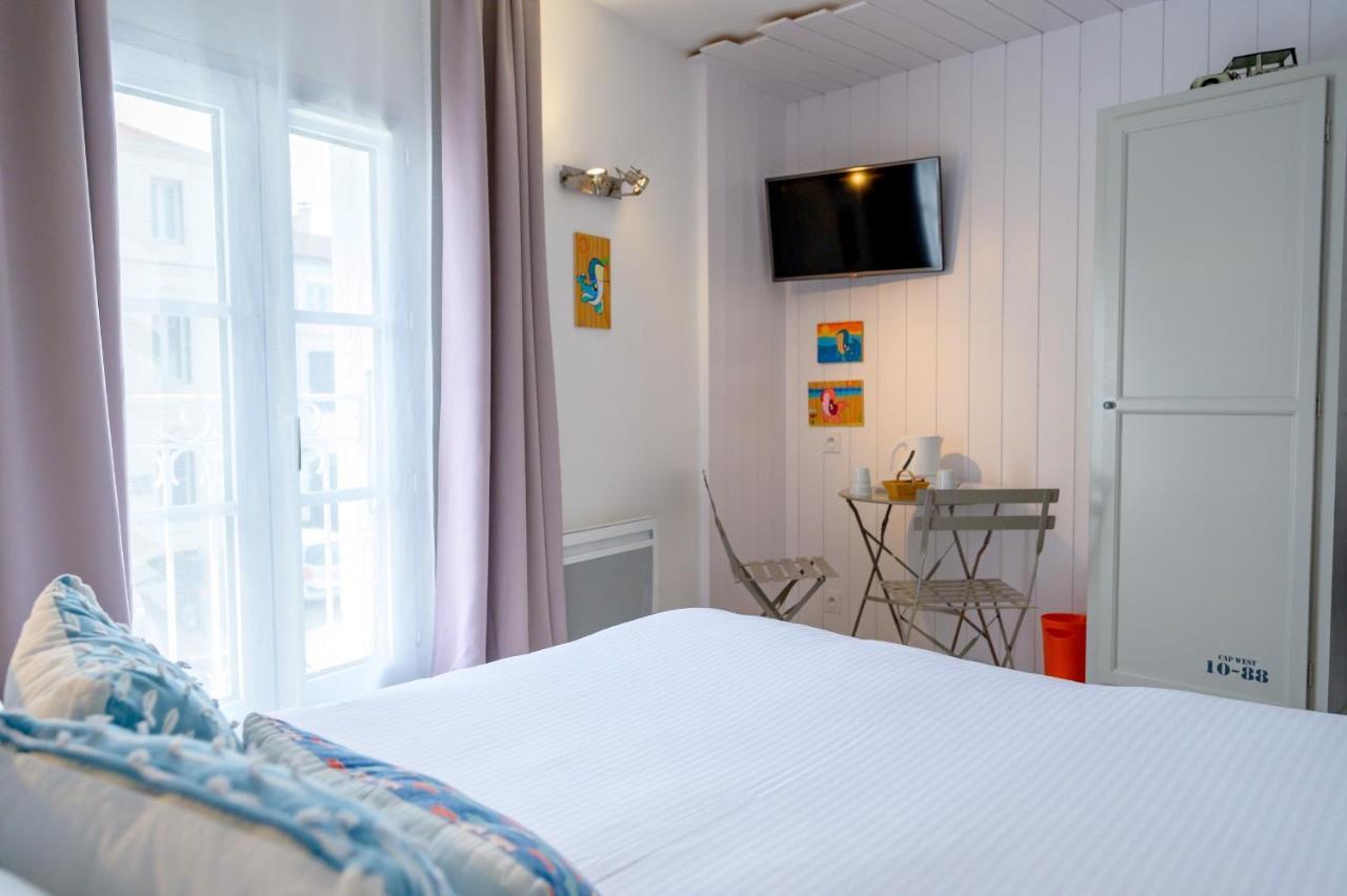 Hotel La Jetee Сен-Мартен-де-Ре Экстерьер фото
